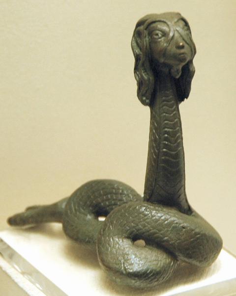 SCP-596_Snake_Statue.jpg